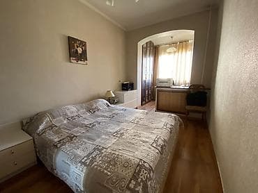 105: 4 комнаты, 69 м², 7 мкр 105 серия, 6 этаж, Косметический ремонт — 1