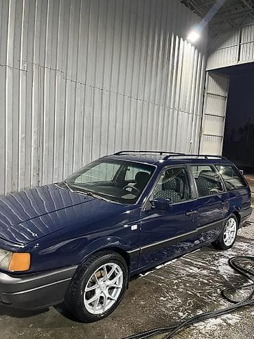 Volkswagen Passat: 1993 г., 2 л, Механика, Бензин, Универсал — 7