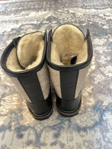 Мужская обувь: РОССИЙКИЙ НАТУРАЛЬНЫЙ ВОЙЛОК 
42 размер новый 
 ватсап — 1