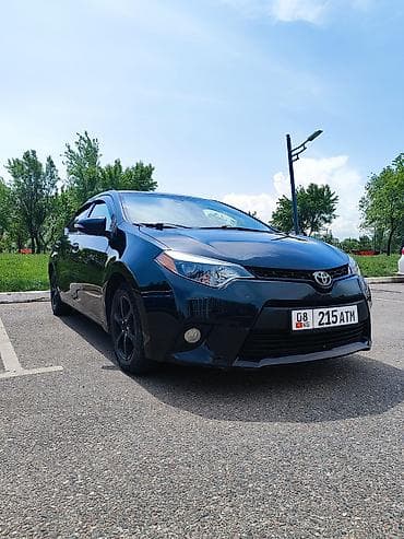 Toyota Corolla: 2015 г., 1.8 л, Вариатор, Бензин, Седан