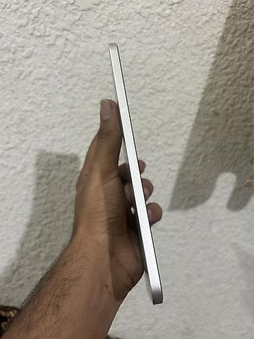 ipad 8th gen: Планшет, Apple, память 64 ГБ, 8" - 9", Wi-Fi, Классический цвет - Серебристый — 2