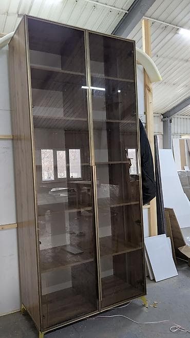 витрина стол: Витрина/шкаф с подсветкой - Двухдверная витрина с прозрачными — 2