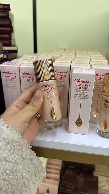 прозрачный чехол: Hollywood Flawless Filter — жидкое сияющее средство для лица — 1