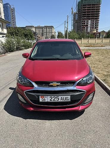 Chevrolet Spark: 2019 г., 1 л, Вариатор, Бензин, Хэтчбэк