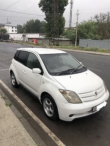 Toyota: Toyota Ist: 2002 г., 1.5 л, Автомат, Бензин, Хэтчбэк — 1