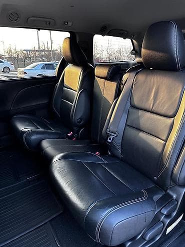 minivan: Минивэн, Пункт назначения: Алматы, Количество мест: 7, Лицензия №: 1 — 6