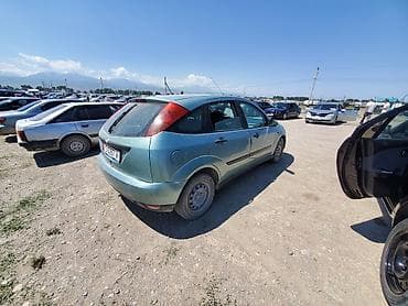 corolla 2016: Ford Focus: 2002 г., 1.3 л, Автомат, Бензин, Хэтчбэк — 3