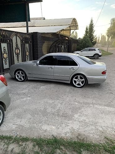 Транспорт: Mercedes-Benz E-Class: 2001 г., 3.2 л, Автомат, Газ, Седан — 2