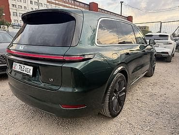 wuling mini ev: Lixiang L9: 2023 г., Гибрид, Внедорожник — 3