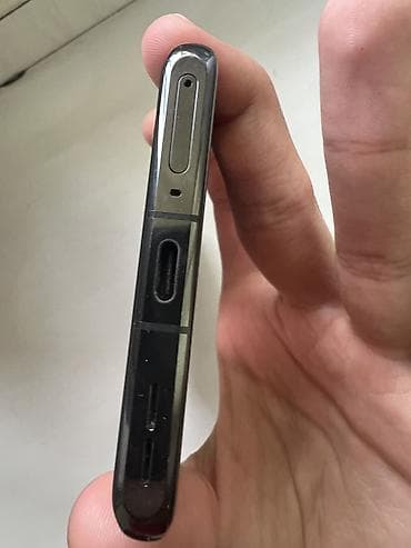 Техника жана электроника: OnePlus 12, Колдонулган, 512 ГБ, түсү - Кара, 2 SIM — 5