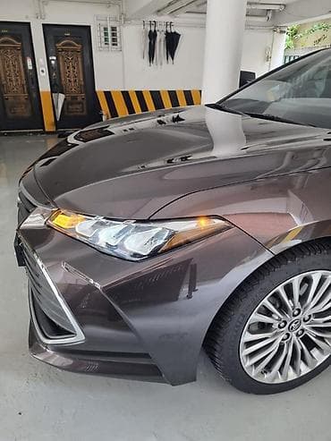 prius v: Toyota Avalon: 2019 г., 2.5 л, Автомат, Гибрид, Седан — 4