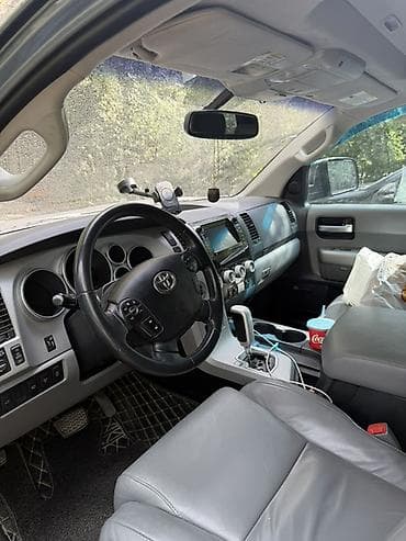 гелиевые аккумуляторы: Toyota Sequoia: 2008 г., 5.7 л, Автомат, Бензин, Внедорожник — 7