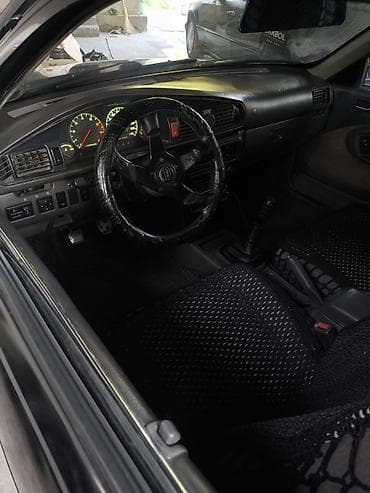 lexus ct 200h 2016: Mazda 626: 1990 г., 2.2 л, Механика, Газ, Купе — 5