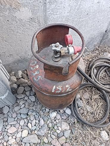 Газовый баллон с комплектом для подключения. заправлен Особенности: - at lalafo.kg Газовый баллон с комплектом для подключения. заправлен Особенности: -