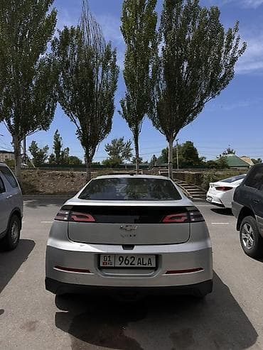 auto kg: Chevrolet Volt: 2014 г., 1.4 л, Автомат, Гибрид, Хэтчбэк — 3