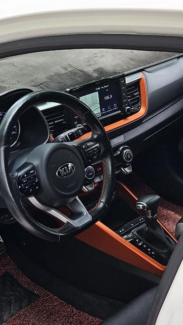 led h1: Kia Stonic: 2018 г., 1.6 л, Автомат, Дизель, Кроссовер — 6