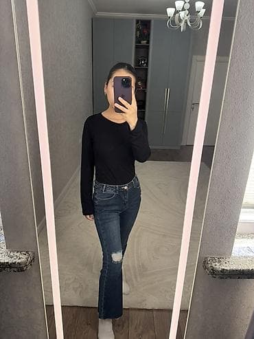 Спорттук костюмдар: Новые джинсы 
27 размер 
500 сом — 4