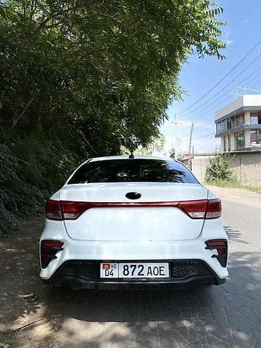 mazda cronos: Kia Rio: 2019 г., 1.6 л, Автомат, Бензин, Седан — 4