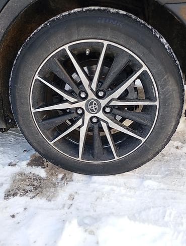 диски на 17: Литые Диски R 17 Toyota, Комплект, отверстий - 5, Б/у — 2