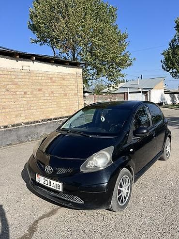toyota ключ: Toyota Aygo: 2009 г., 0.1 л, Механика, Бензин, Хэтчбэк — 2
