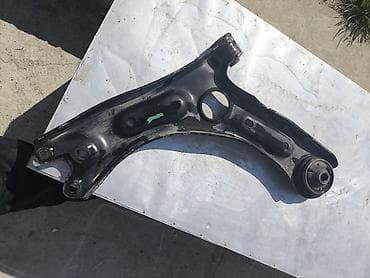 Автохимия: Передний правый рычаг Kia 2019 г., Б/у, Оригинал — 1
