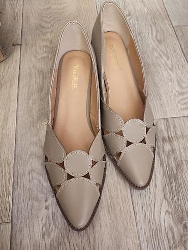 ботинки кожа мужские: Женские демисезонные сапоги на шпильке и мужские лоферы — две пары — 6