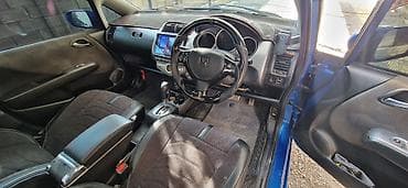 кузовные детали на фит: Honda Fit: 2005 г., 1.5 л, Автомат, Бензин, Хэтчбэк — 7