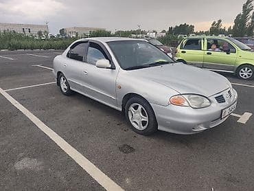 Hyundai Elantra: 1999 г., Седан — 2