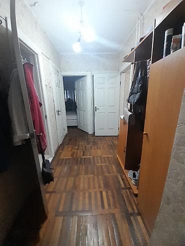 квартира бишкек 1: 2 бөлмө, 50 м², Жеке план, 8 кабат, Эски ремонт — 1