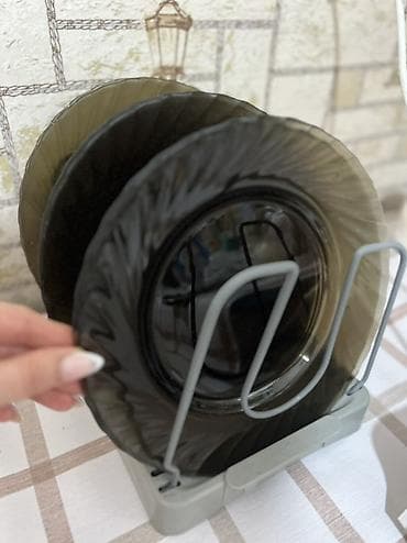 салат айсберг: Набор стеклянных тарелок Luminaric 8 штук. Состояние отличное — 2