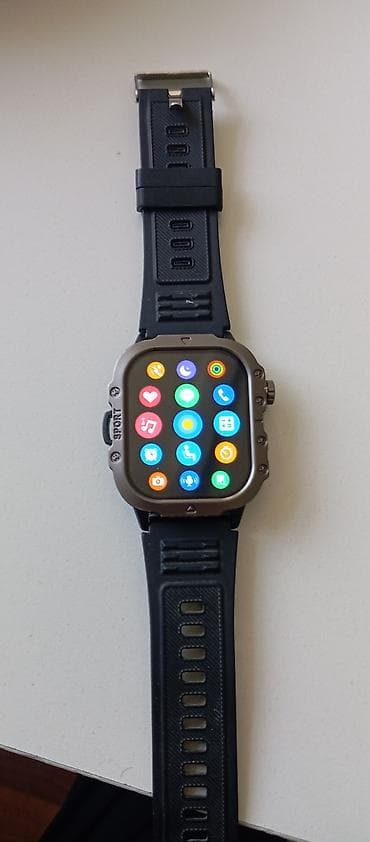 Смарт-часы с прямоугольным экраном и прочным корпусом «sport»-дизайна