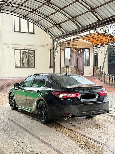 Toyota: Toyota Camry: 2018 г., 2.5 л, Вариатор, Гибрид, Седан — 1