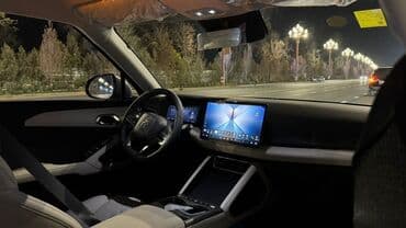 электронные мото: BYD : 2025 г., 2.5 л, Автомат, Электромобиль, Кроссовер — 9