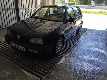 Volkswagen Golf: 1993 г., 1.6 л, Механика at lalafo.kg Volkswagen Golf: 1993 г., 1.6 л, Механика