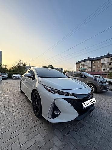 prius: Toyota Prius: 2018 г., Гибрид, Хэтчбэк — 6