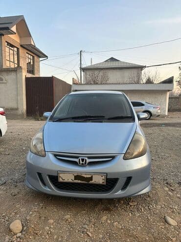 продаю или меняю с доплатой: Honda Fit: 2002 г., 1.3 л, Автомат, Бензиновая, Хэтчбэк — 1