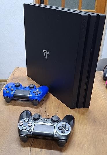 плейстейшен 4 про 1 тб: PlayStation 4 Pro (черный) 2 оригинальных геймпада DualShock 4 — 1