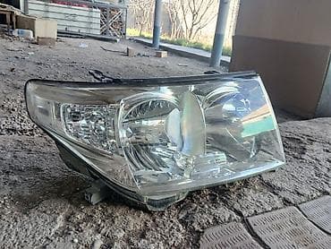 lend cruizer: Передняя правая фара Toyota — 1