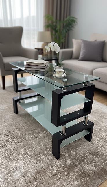 Элегантный журнальный столик с прочной стеклянной столешницей