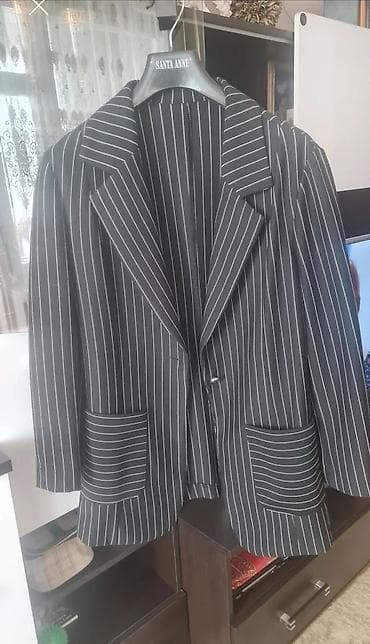 льняные женские пиджаки: Классический женский пиджак в тонкую белую вертикальную полоску на — 2