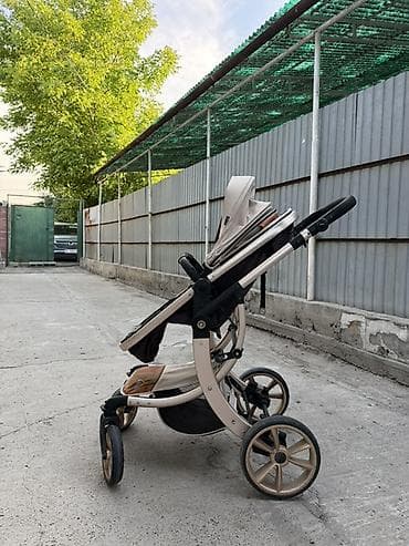коляски для новорожденных: Коляска, Другой бренд, цвет - Золотой, Б/у — 2