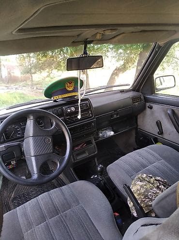 Транспорт: Volkswagen Jetta: 1991 г., 1.8 л, Механика, Бензин, Седан — 6
