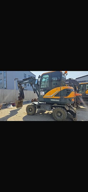Башка транспорт: Срочно Продаю экскаватор Хундай HW60A+ год 2022. 7300моточас — 2