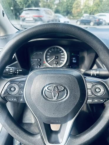 тайта карола: Toyota Corolla: 2021 г., 1.8 л, Гибрид, Седан — 6