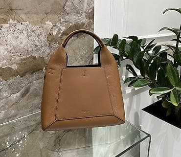 furla: Продам сумку Furla. Брала за 25000, носила несколько месяцев всего — 1