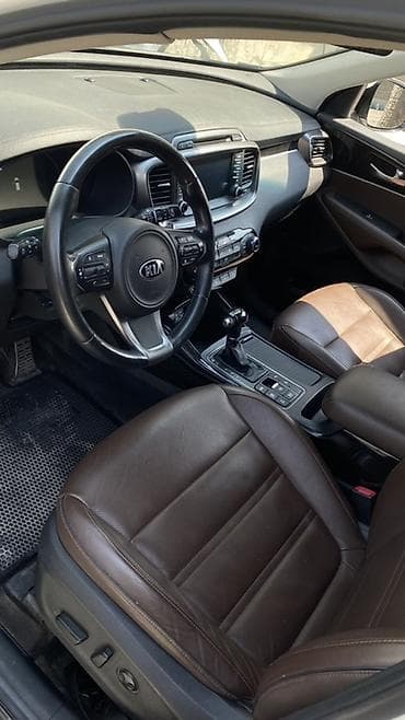range over: Kia Sorento: 2017 г., Кроссовер — 5