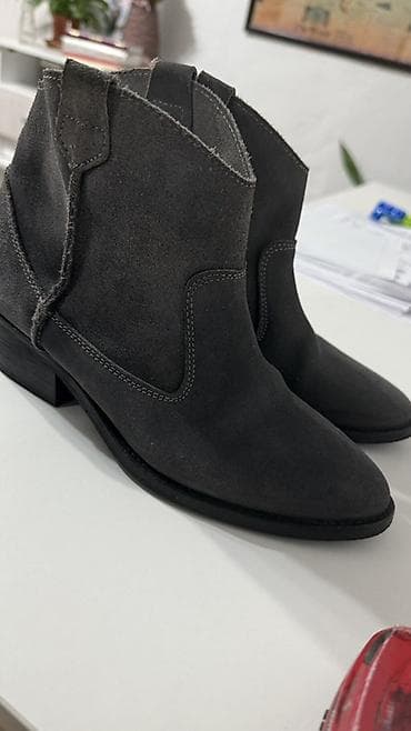 ботинки термо: Казаки/ботильоны из замши, цвет темно‑серый (анрацит). - Материал — 1