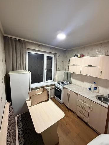 квартира сточный: 1 комната, 34 м², 105 серия, 5 этаж, Старый ремонт — 1