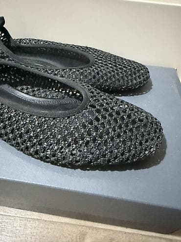 armani code: Балетки женские, черные 

От hm — 2