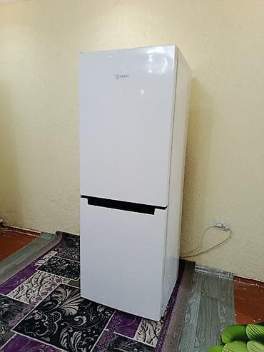 Холодильник Indesit, Б/у, Двухкамерный, De frost (капельный), 60 * 175 * 60 — 3